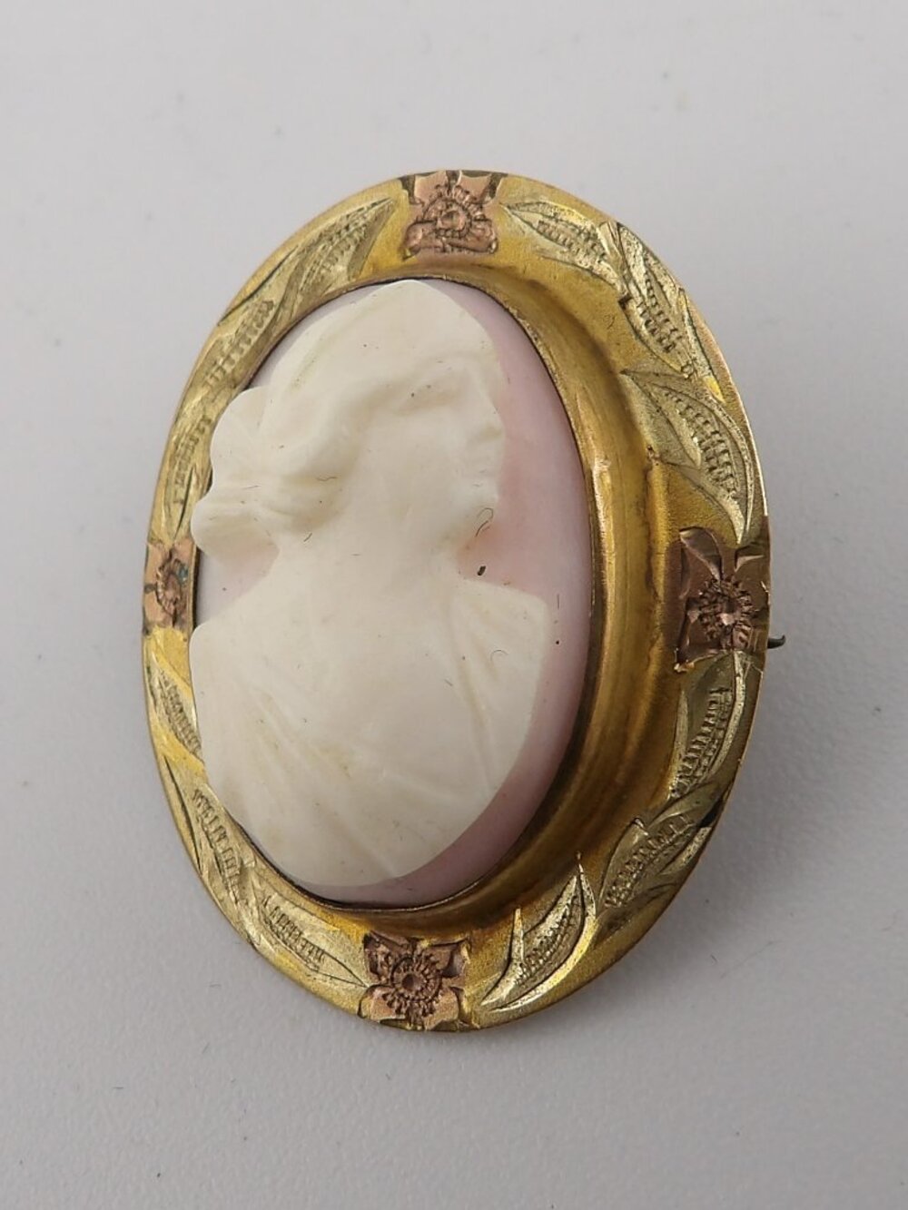 Vintage Natural Shell Carved CAMEO Brooch/Pin - Picture 3 of 5